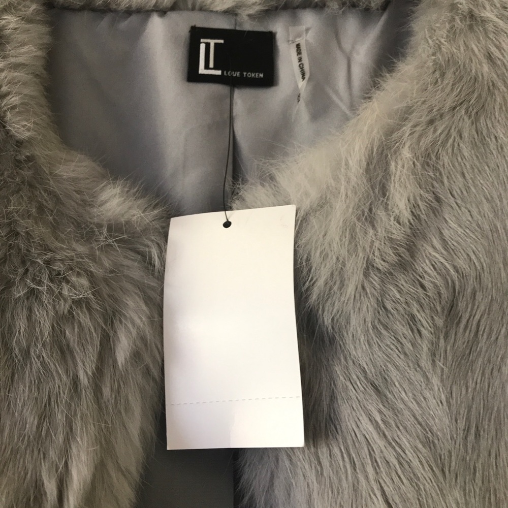 Love Token Rabbit Fur Vest - Picture 2 of 6
